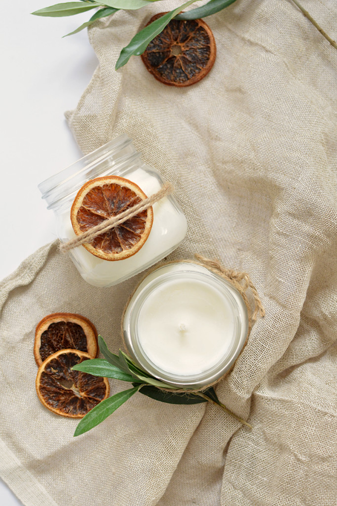 diy julljus med doft av apelsin och kanel